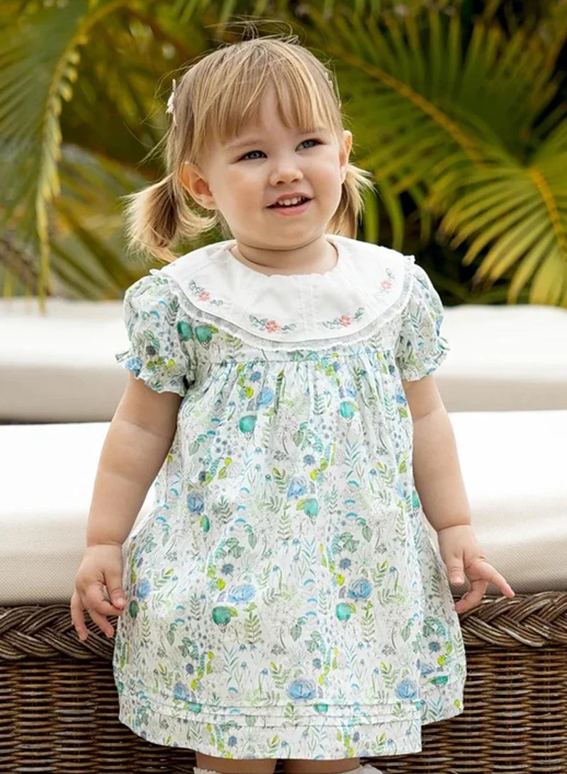 ديف اند بيلا فستان الأزهار مع ياقة مستديرة